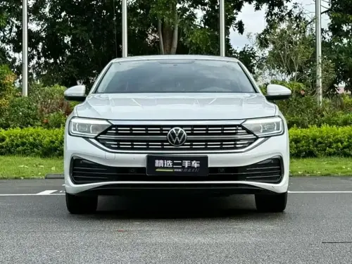 Volkswagen Sagitar, 2023