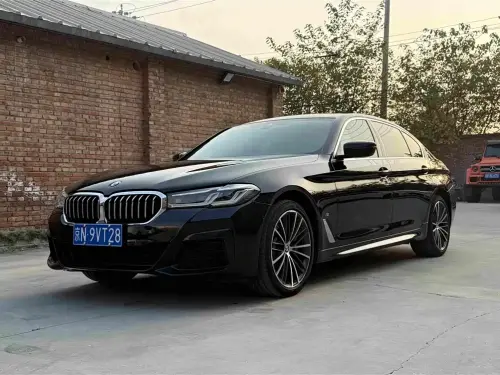 BMW 5-Series, 2022