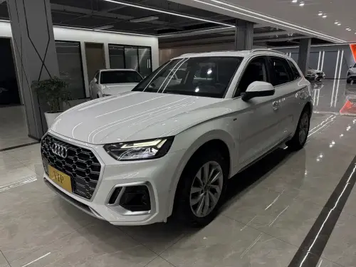 Audi Q5, 2022