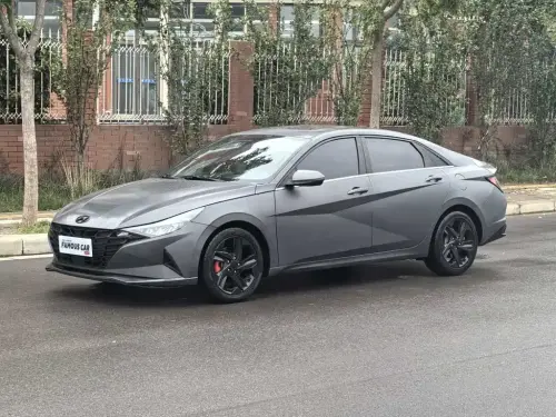 Hyundai Elantra, 2022