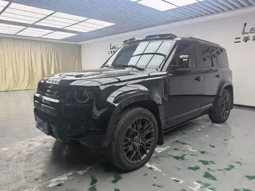 Land Rover Defender, 2024