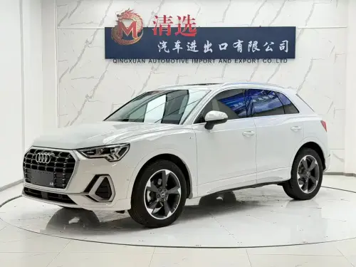 Audi Q3, 2022