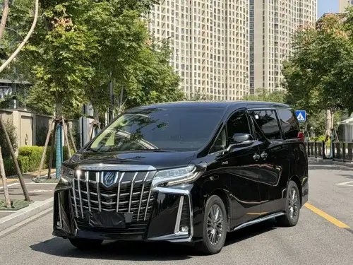 Toyota Alphard, 2024
