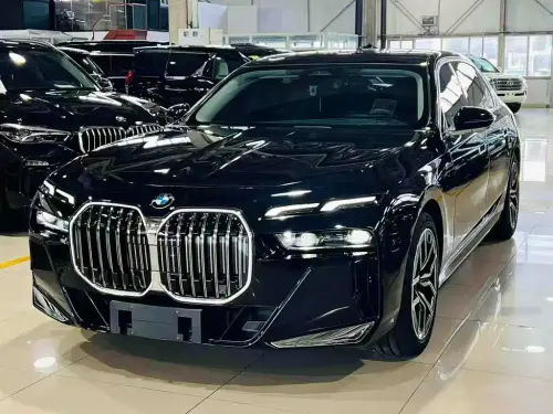 BMW 7-Series, 2024