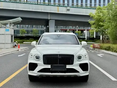 Bentley Bentayga, 2024