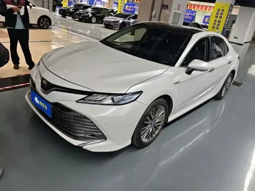 Toyota Camry, 2020
