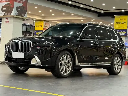 BMW X7, 2023