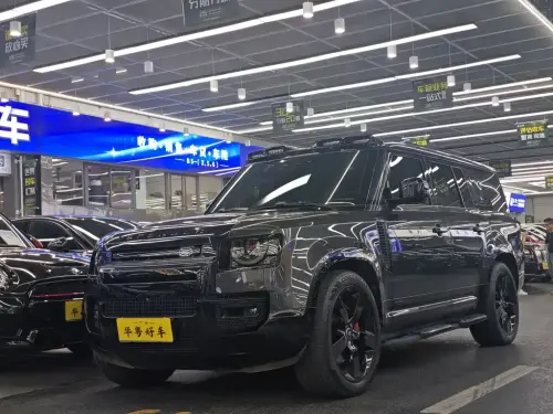Land Rover Defender, 2023