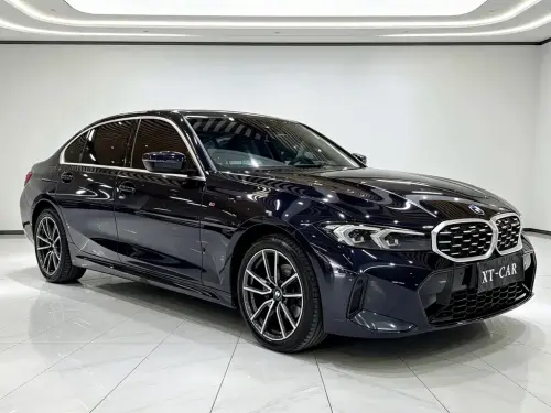 BMW 3-Series, 2022