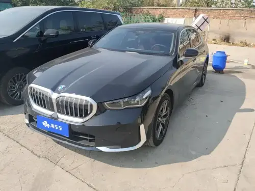 BMW 5-Series, 2024