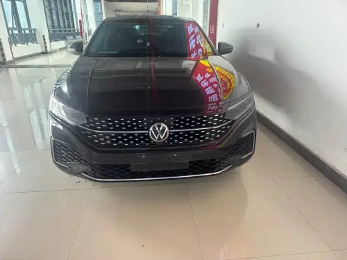 Volkswagen Passat, 2023