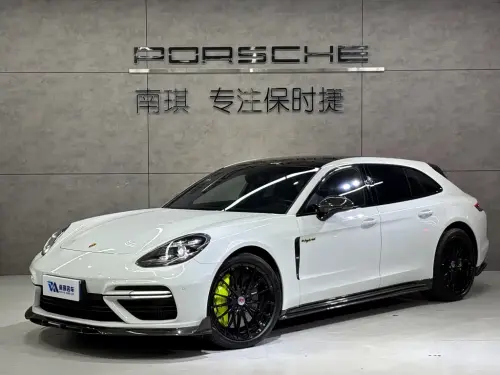 Porsche Panamera, 2021