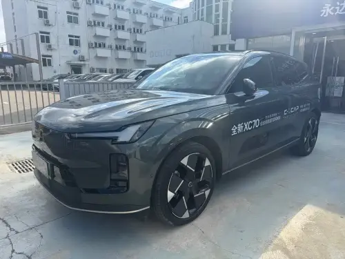 Volvo XC70, 2025