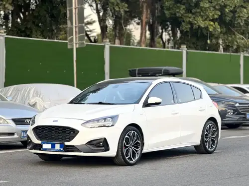 Ford Focus, 2022