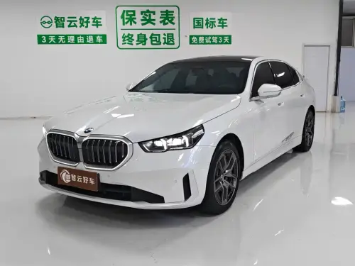 BMW 5-Series, 2025