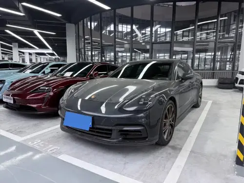 Porsche Panamera, 2020