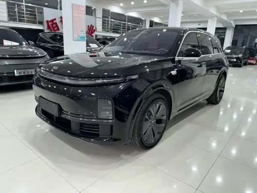 Li Auto L7, 2025