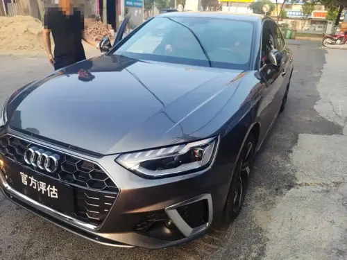 Audi A4, 2022