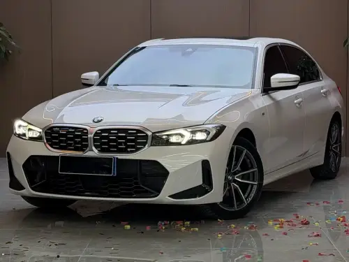 BMW 3-Series, 2025