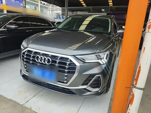Audi Q3, 2021