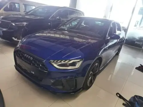 Audi A4, 2021