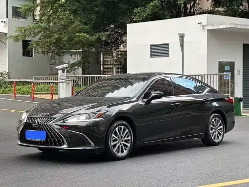 Lexus ES, 2024