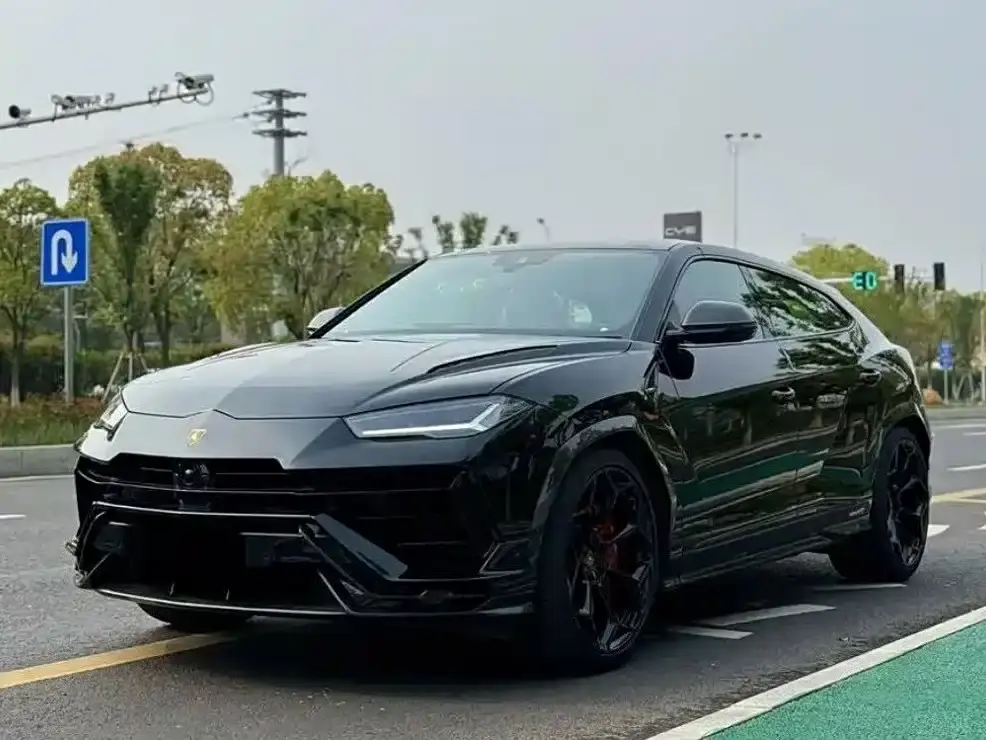 Lamborghini Urus, 2023