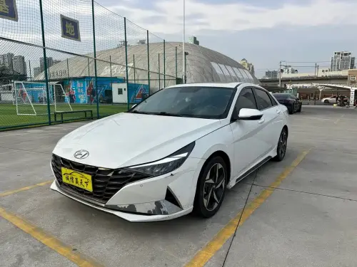 Hyundai Elantra, 2021