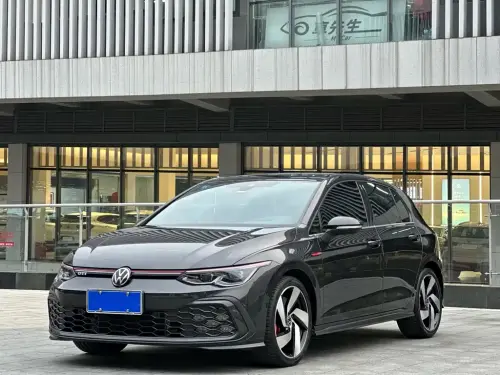 Volkswagen Golf GTI, 2022