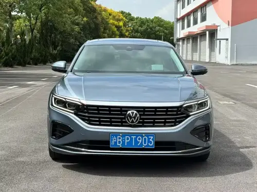 Volkswagen Passat, 2022