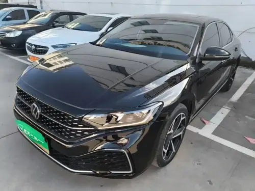 Volkswagen Passat, 2025