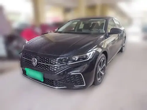 Volkswagen Passat, 2025