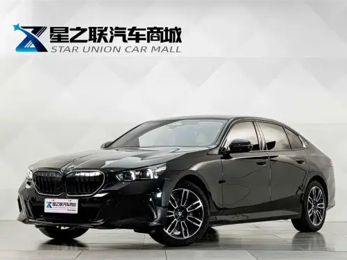 BMW 5-Series, 2025