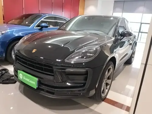 Porsche Macan, 2022