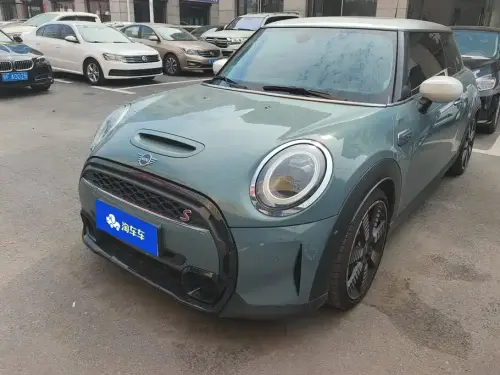 Mini MINI, 2023