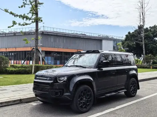 Land Rover Defender, 2024