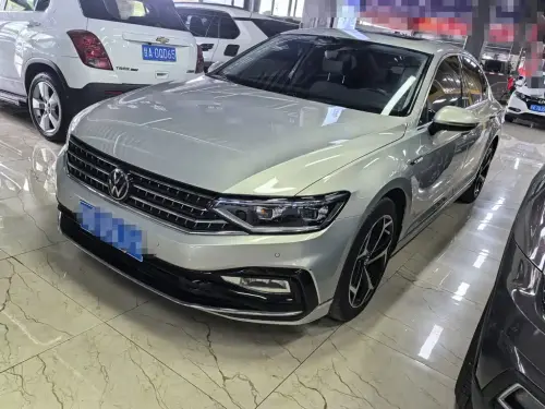 Volkswagen Magotan, 2023