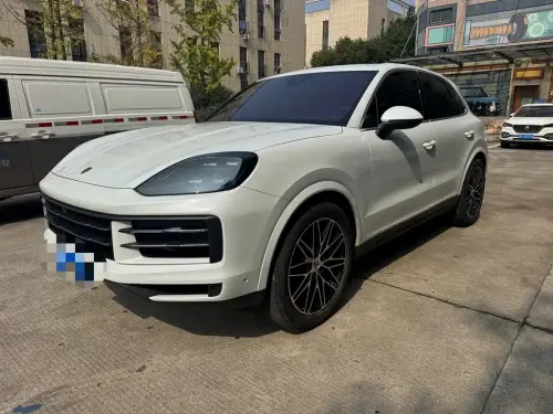 Porsche Cayenne, 2023