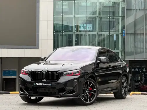 BMW X4M, 2025