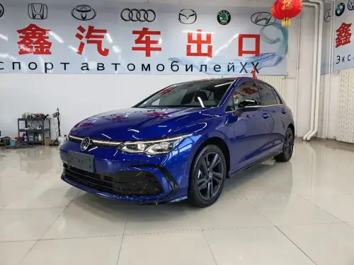 Volkswagen Golf, 2022