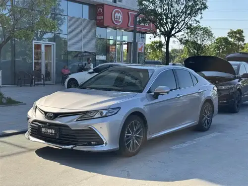 Toyota Camry, 2023