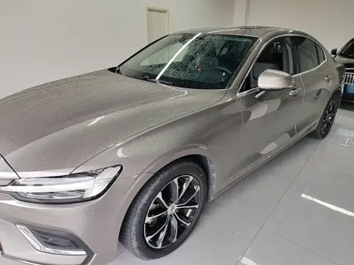 Volvo S60, 2021