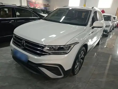 Volkswagen Tiguan, 2022