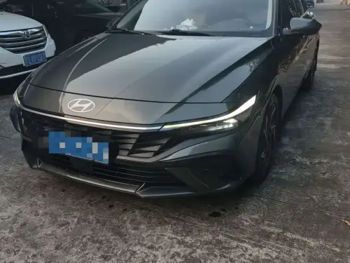 Hyundai Elantra, 2024
