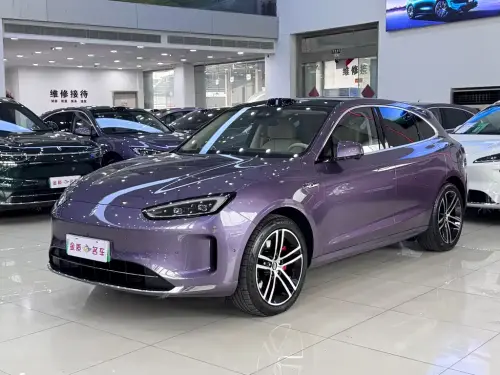AITO M5, 2025