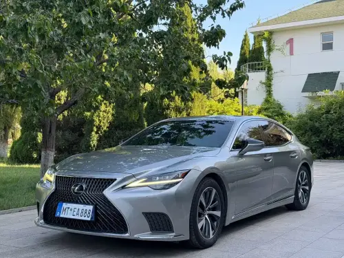 Lexus LS, 2021
