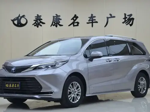 Toyota Sienna, 2023