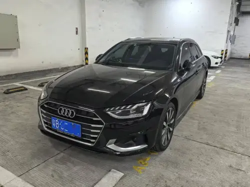 Audi A4, 2021