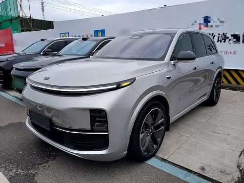 Li Auto L8, 2022