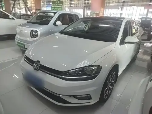 Volkswagen Golf, 2020